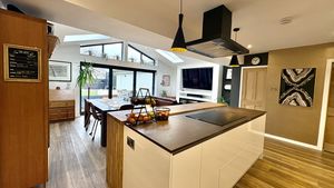 Photo 6- click for photo gallery